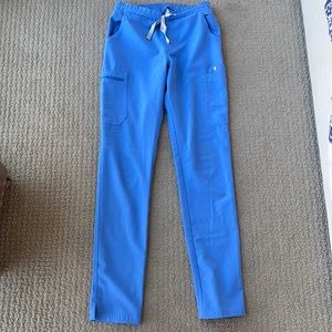 SET! Figs- Ceil blue- top and bottom- XS